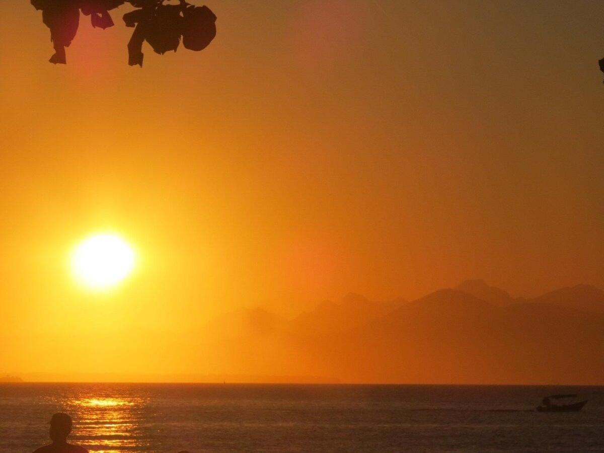 Casa Estilosa E Rustica Com Vista Para O Por Do Sol Da Ilha Do Mel! المظهر الخارجي الصورة
